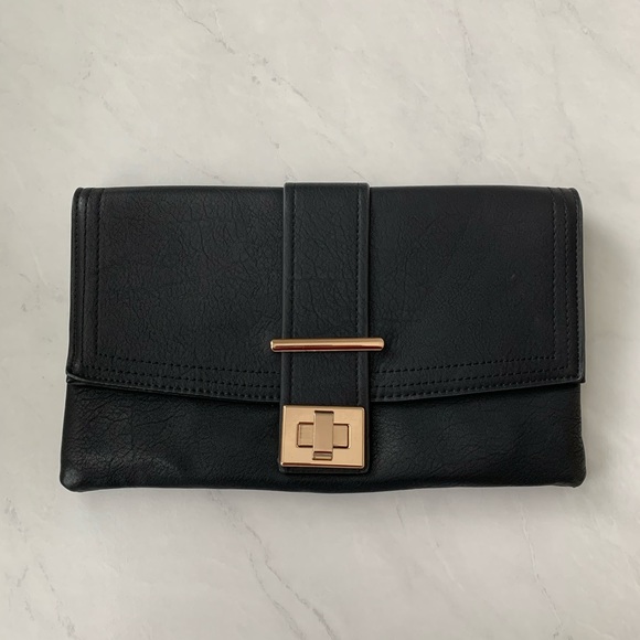 Black and Gold Purse - Picture 2 of 11